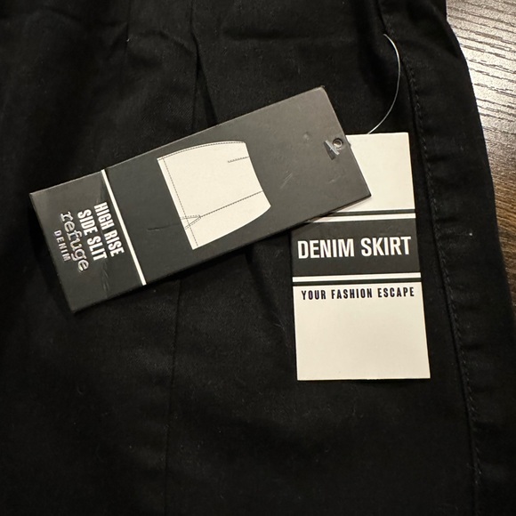 Refuge black high rise side slit denim skirt- NWT - Picture 5 of 5